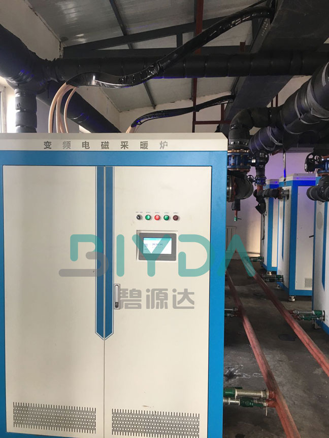 新疆某牧業(yè)公司，3萬(wàn)平米，8臺(tái)240千瓦